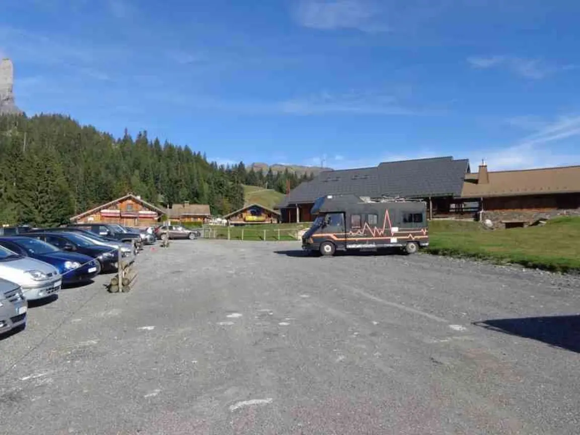 Parking plaine joux